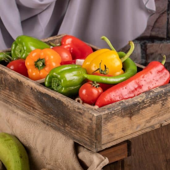 color-chili-peppers-wooden-container-scaled-rfigud0zxta4fo15jz5po87rvpf7sml8hjw3u6r0u4